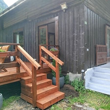 Chalet 8 Personnes + Grand Terrain Et Riviere Entremont Экстерьер фото
