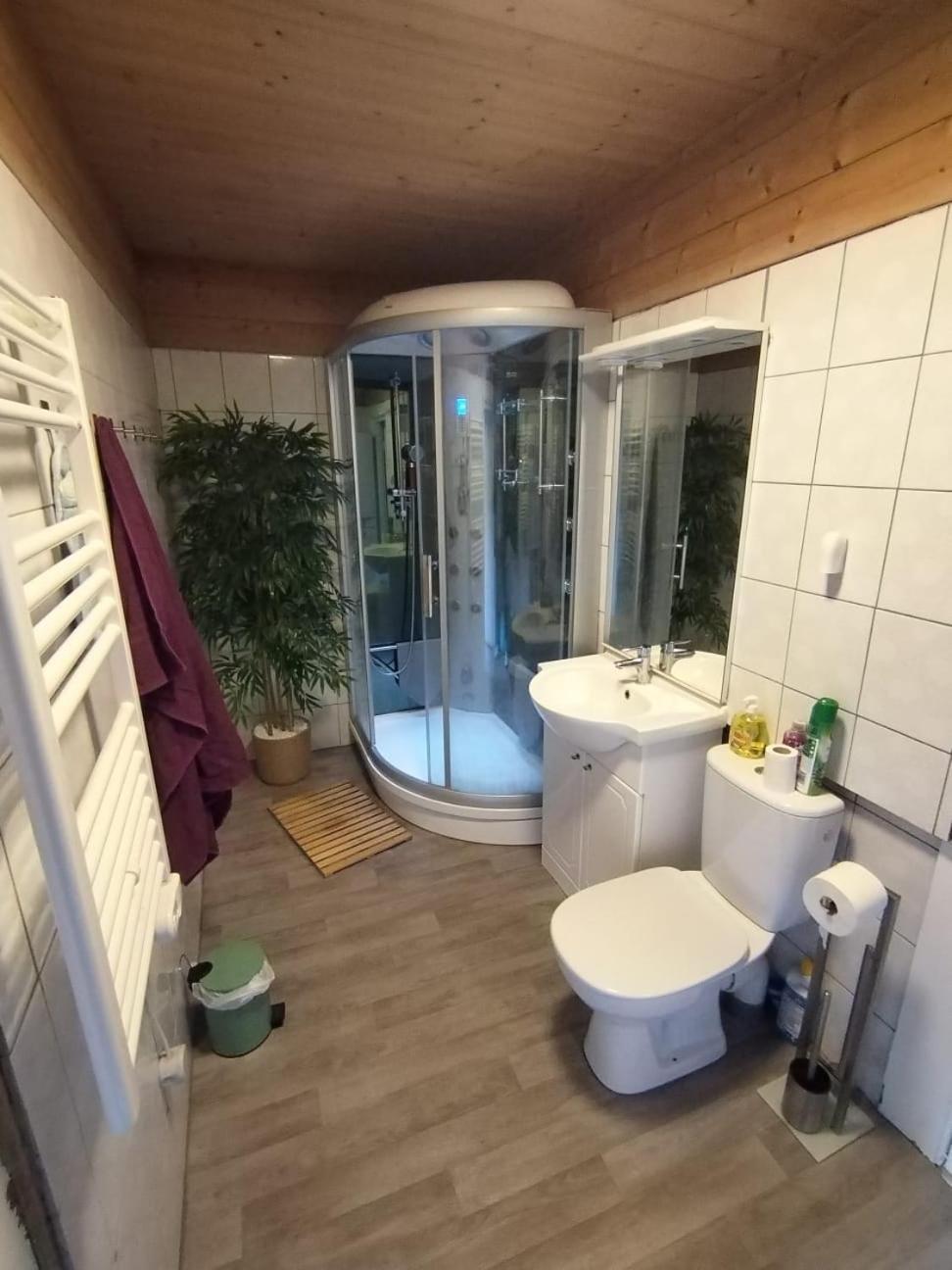 Chalet 8 Personnes + Grand Terrain Et Riviere Entremont Экстерьер фото
